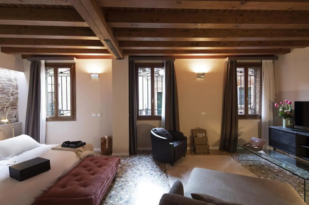 Corte Di Gabriela Venezia 4*,  Italia